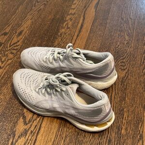 Asics Women's Light Gray Athletic Shoes